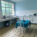 Avec Terrasse - 4 Pers. - Api-1-52-1588 *