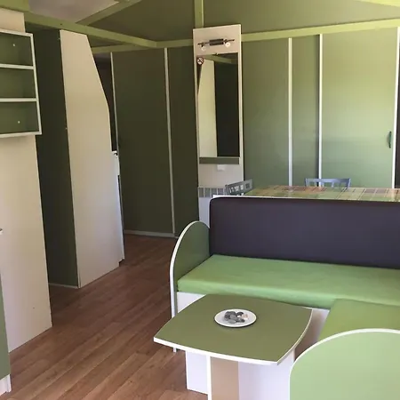 Chalet Avec Terrasse - 4 Pers. - Api-1-52-1588 *