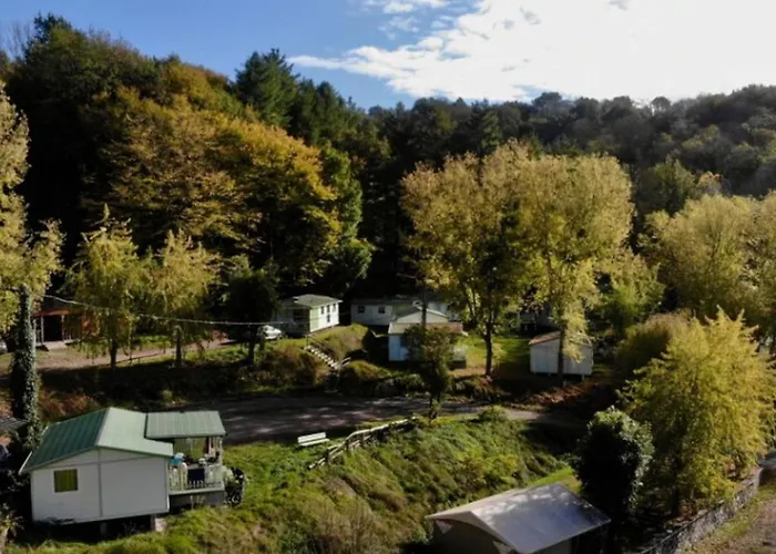 Chalet Avec Terrasse - 4 Pers. - Api-1-52-1588 Camping *